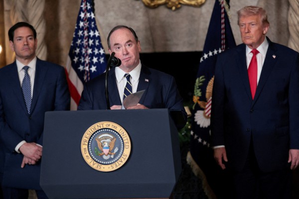 Tổng thống Trump nêu lý do Bộ trưởng Hải quân Mỹ mất chức