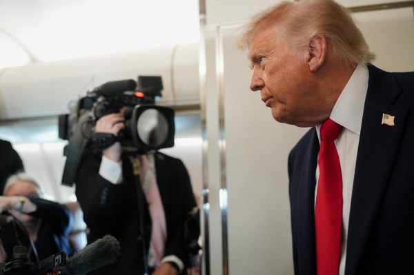 Tổng thống Trump nổi giận bỏ ngang phỏng vấn Tổng thống Trump nổi giận bỏ ngang phỏng vấn