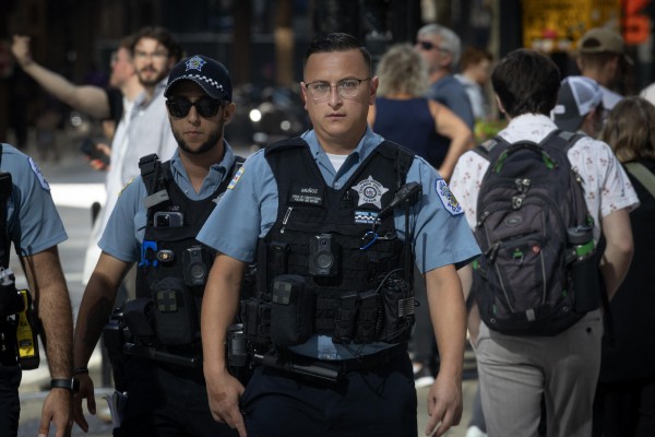 Tổng thống Trump quyết 'dọn dẹp' Chicago Tổng thống Trump quyết 'dọn dẹp' Chicago