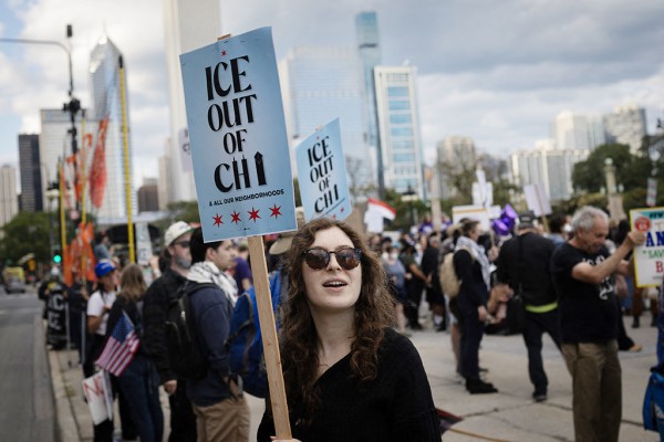 Tổng thống Trump quyết trấn áp nạn nhập cư lậu