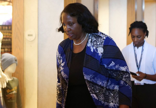 Tổng thống Trump sa thải Thống đốc Fed Lisa Cook Tổng thống Trump sa thải Thống đốc Fed Lisa Cook