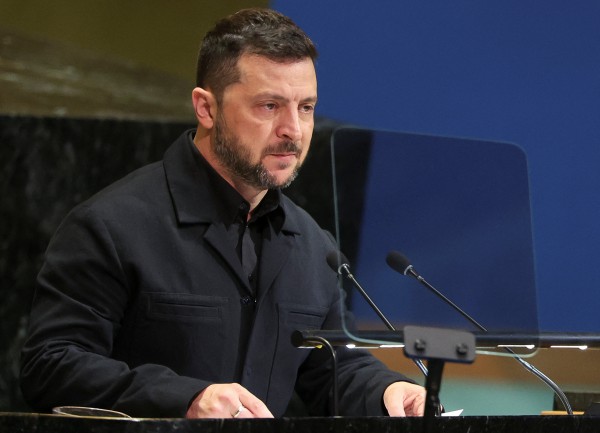 Tổng thống Ukraine dọa có vũ khí mới buộc Nga phải đàm phán Tổng thống Ukraine dọa có vũ khí mới buộc Nga phải đàm phán