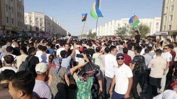Tổng thống Uzbekistan ban bố tình trạng khẩn cấp ở Karakalpakstan