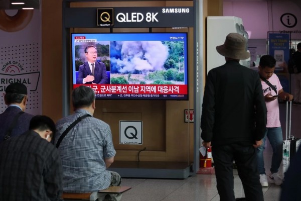 Triều Tiên cắt đứt liên lạc kiểm soát không lưu với Hàn Quốc Triều Tiên cắt đứt liên lạc kiểm soát không lưu với Hàn Quốc