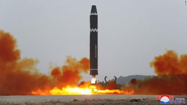 Triều Tiên liên tục thử tên lửa, gia tăng phản ứng “ăn miếng trả miếng”