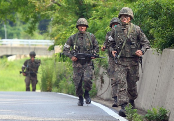 Triều Tiên tố Hàn Quốc nổ súng ở giới tuyến, cảnh báo 'hậu quả nghiêm trọng' Triều Tiên tố Hàn Quốc nổ súng ở giới tuyến, cảnh báo 'hậu quả nghiêm trọng'