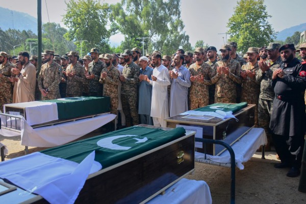 Trực thăng quân sự Pakistan rơi ở Kashmir, 22 quân nhân thiệt mạng Trực thăng quân sự Pakistan rơi ở Kashmir, 22 quân nhân thiệt mạng