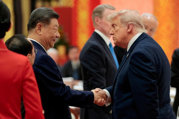 Trung Quốc cam kết với ông Trump không gửi vũ khí cho Iran Trung Quốc cam kết với ông Trump không gửi vũ khí cho Iran