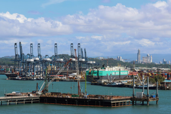 Trung Quốc cảnh báo Panama sẽ 'trả giá nặng nề' sau khi hợp đồng cảng bị hủy