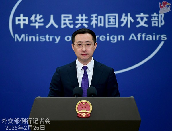 Trung Quốc lên tiếng sau đề xuất tham gia cắt giảm chi tiêu quân sự của Tổng thống Nga Trung Quốc lên tiếng sau đề xuất tham gia cắt giảm chi tiêu quân sự của Tổng thống Nga