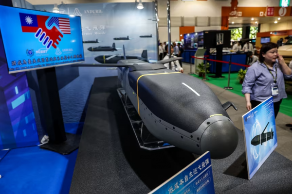 Trung Quốc trừng phạt nhiều công ty quốc phòng Mỹ vì bán vũ khí cho Đài Loan