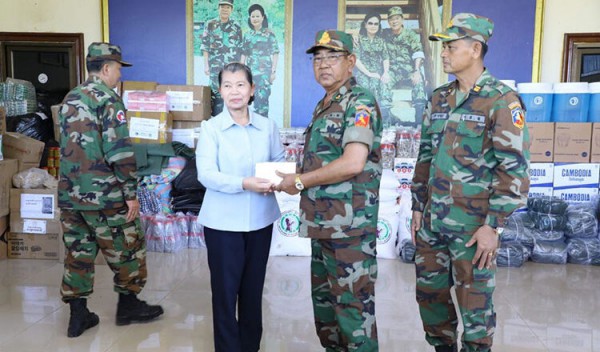 Tướng Campuchia tái xuất sau tin đồn thiệt mạng trong xung đột với Thái Lan