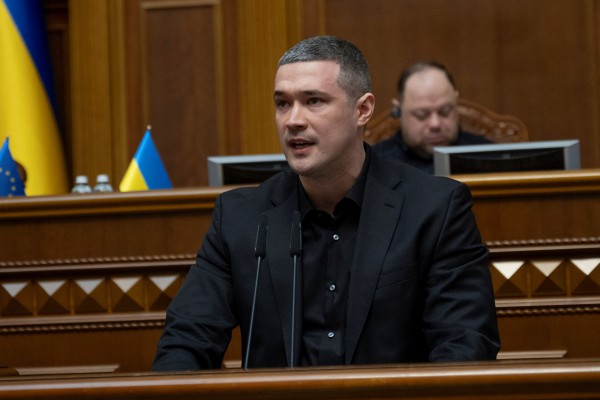 Ukraine có bộ trưởng quốc phòng 35 tuổi Ukraine có bộ trưởng quốc phòng 35 tuổi