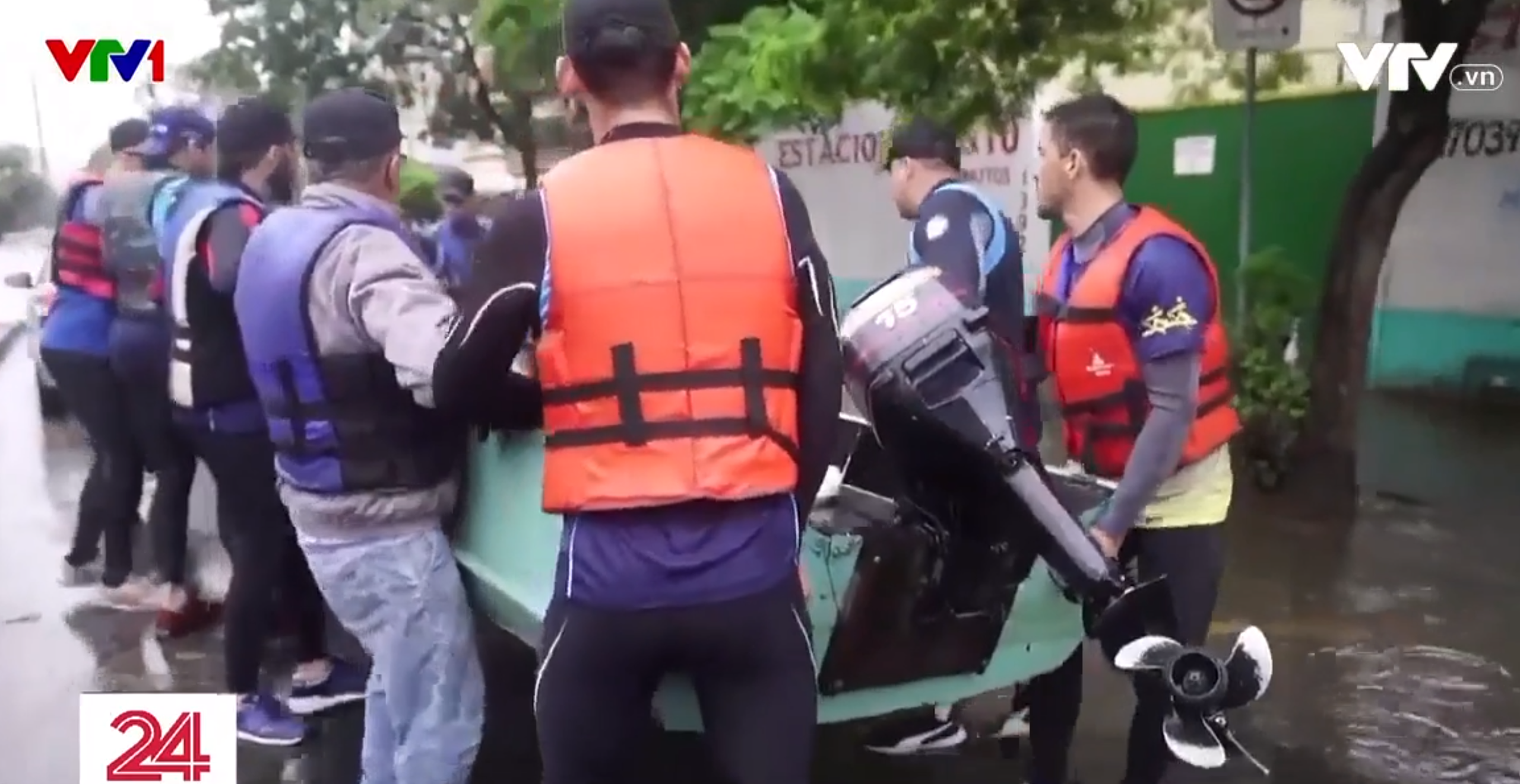 Vận động viên Brazil từ bỏ Olympic để giúp nạn nhân lũ lụt Vận động viên Brazil từ bỏ Olympic để giúp nạn nhân lũ lụt