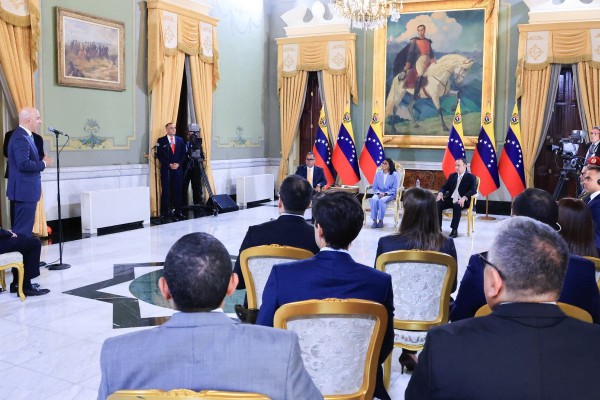 Venezuela ký thỏa thuận với một tập đoàn lớn của Mỹ