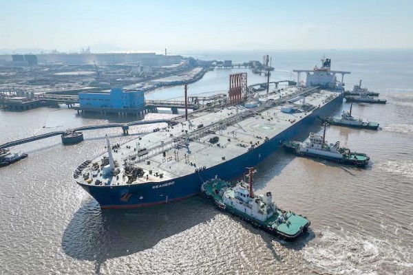 Vì sao giá dầu lao dốc bất chấp biến động toàn cầu ? Vì sao giá dầu lao dốc bất chấp biến động toàn cầu ?