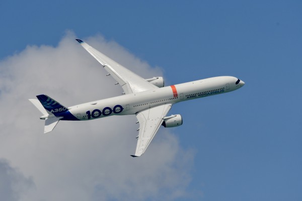 Xem máy bay trình diễn ở Singapore Airshow - triển lãm hàng không lớn nhất châu Á Xem máy bay trình diễn ở Singapore Airshow - triển lãm hàng không lớn nhất châu Á