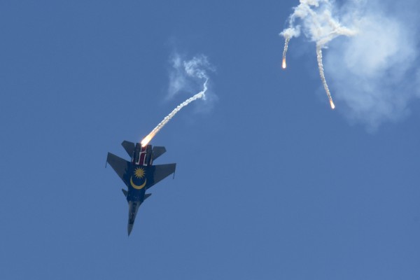 Xem máy bay trình diễn ở Singapore Airshow - triển lãm hàng không lớn nhất châu Á Xem máy bay trình diễn ở Singapore Airshow - triển lãm hàng không lớn nhất châu Á