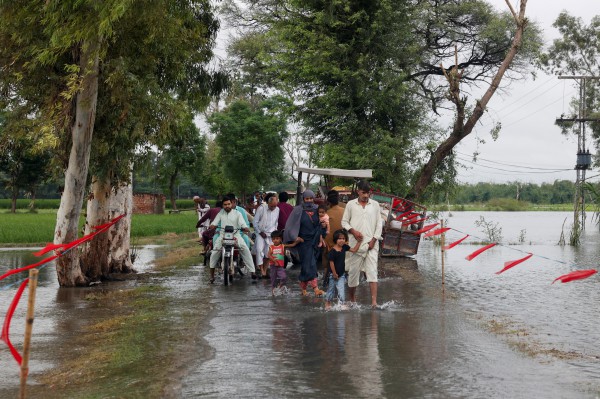 Ấn Độ cảnh báo xả lũ, Pakistan sơ tán 150.000 người Ấn Độ cảnh báo xả lũ, Pakistan sơ tán 150.000 người