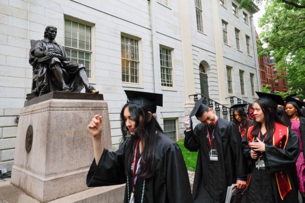 Đại học Harvard mở rộng đơn kiện chính quyền Mỹ Đại học Harvard mở rộng đơn kiện chính quyền Mỹ