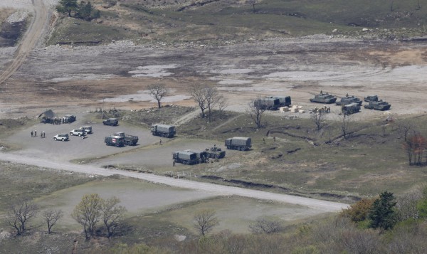 Đạn pháo xe tăng bất ngờ nổ, 3 thành viên phòng vệ Nhật Bản thiệt mạng