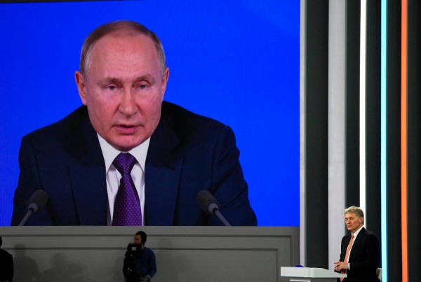 Điện Kremlin nói gì khi Ukraine đề nghị phương Tây cấm người Nga nhập cảnh