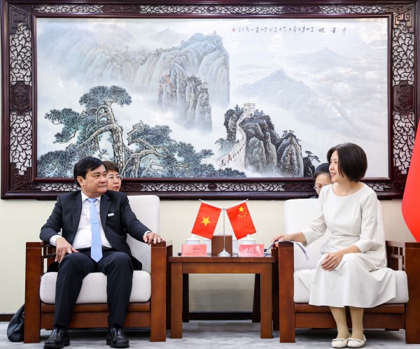 Đoàn đại biểu Báo Thanh Niên thăm và làm việc tại Bắc Kinh Đoàn đại biểu Báo Thanh Niên thăm và làm việc tại Bắc Kinh