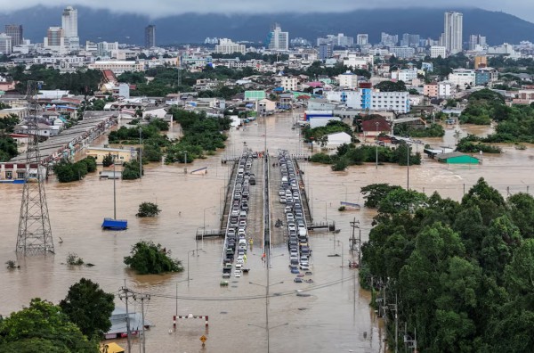 Đông Nam Á hứng lũ lụt nghiêm trọng Đông Nam Á hứng lũ lụt nghiêm trọng