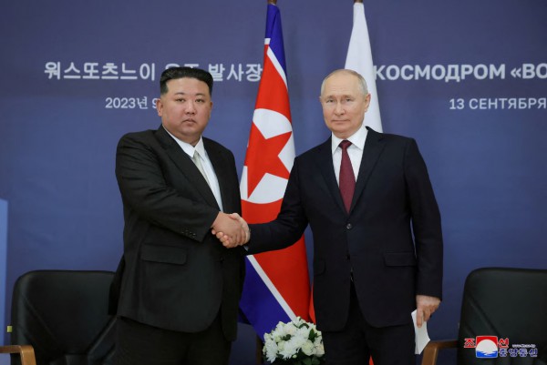 Ông Kim Jong-un viết gì trong thiệp mừng năm mới gửi ông Putin?