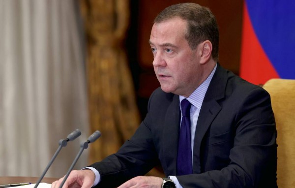 Ông Medvedev nhắc lại chính sách răn đe hạt nhân của Nga