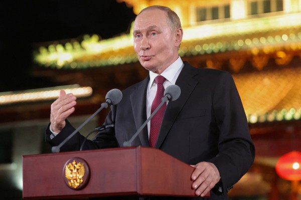 Ông Putin nói sẵn sàng gặp nếu ông Zelensky đến Moscow Ông Putin nói sẵn sàng gặp nếu ông Zelensky đến Moscow