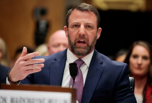 Ông Trump đối diện nhiều vụ kiện, căng thẳng ngân sách