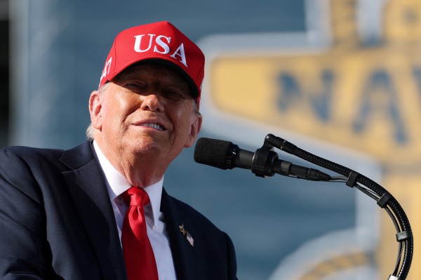 Ông Trump thông báo Mỹ tấn công thêm một 'tàu ma túy' ngoài khơi Venezuela Ông Trump thông báo Mỹ tấn công thêm một 'tàu ma túy' ngoài khơi Venezuela