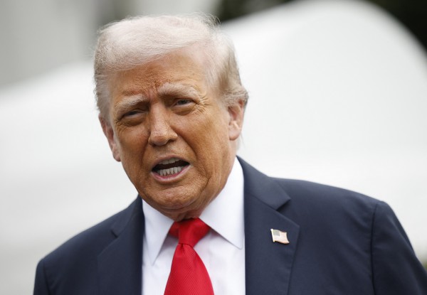 Ông Trump tuyên bố Mỹ đánh chìm 3 thuyền từ Venezuela, gửi thông điệp cho ông Maduro Ông Trump tuyên bố Mỹ đánh chìm 3 thuyền từ Venezuela, gửi thông điệp cho ông Maduro