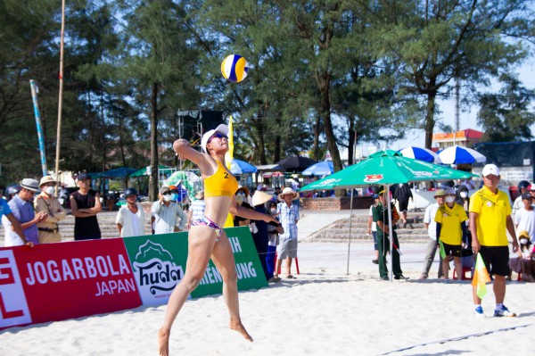Hơn 100 vận động viên về Quảng Trị dự giải vô địch bóng chuyền bãi biển