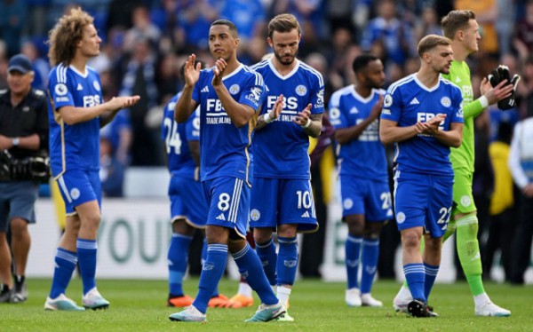 Leicester City chia tay 7 cầu thủ sau khi rớt hạng