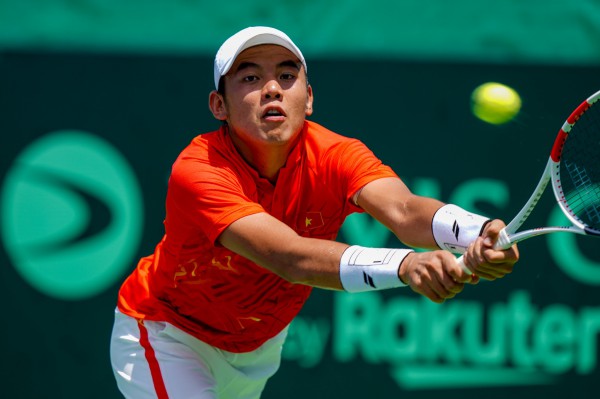 Lý Hoàng Nam tăng 12 bậc, lần đầu lên hạng 332 ATP