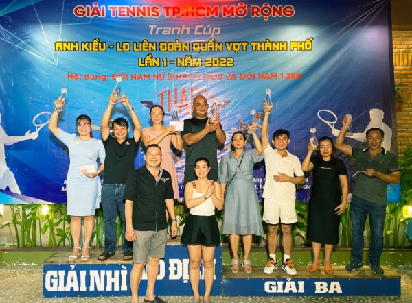 Sôi nổi giải quần vợt ngày Nhà giáo Việt Nam của Liên đoàn quần vợt TP.HCM