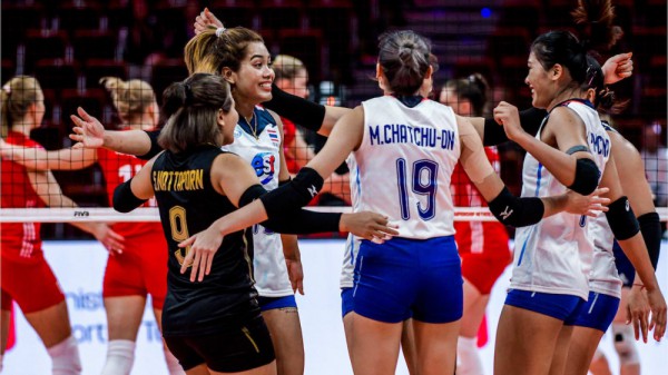 Tuyển nữ bóng chuyền Thái Lan ‘trở lại mặt đất’ ở giải vô địch thế giới
