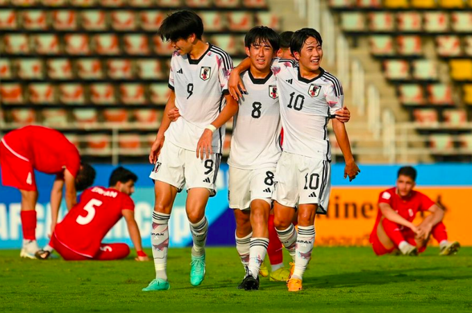 Xác định 2 đội bóng vào chung kết U17 châu Á 2023