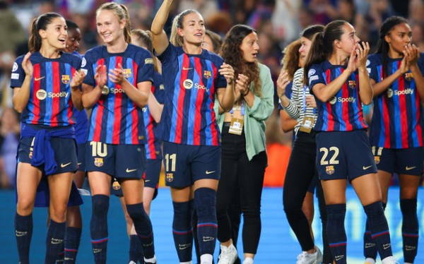 Đội nữ Barca vô địch giải quốc nội lần thứ 4 liên tiếp