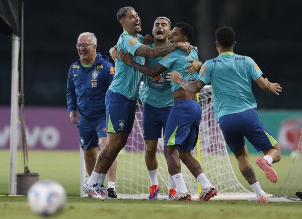 Siêu máy tính dự đoán đội vô địch Copa America: Argentina bỏ xa Brazil bao nhiêu %?