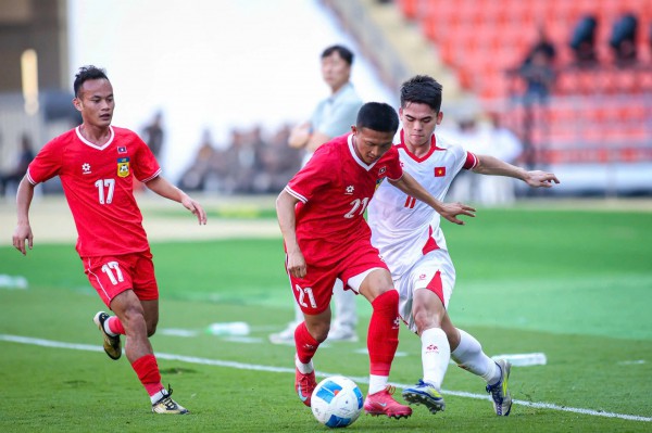 Bại tướng của Kim Sang-sik chia tay đội tuyển và U.23 Lào, chưa lộ diện người trám chỗ Bại tướng của Kim Sang-sik chia tay đội tuyển và U.23 Lào, chưa lộ diện người trám chỗ