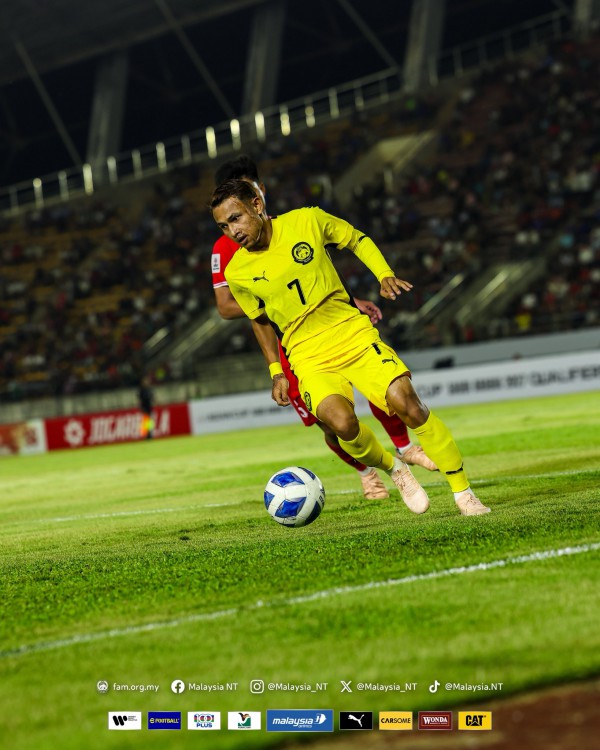 Báo Malaysia chê đội nhà chơi thiếu gắn kết, thắng Lào 3-0 nhưng chưa thuyết phục Báo Malaysia chê đội nhà chơi thiếu gắn kết, thắng Lào 3-0 nhưng chưa thuyết phục