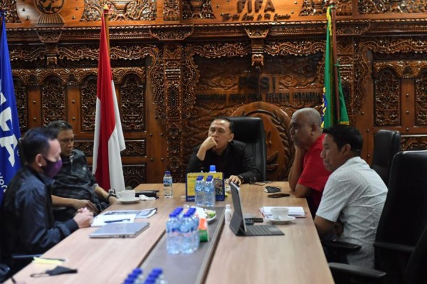 Bóng đá Indonesia rúng động khi nhân chứng tố cáo bê bối bán độ bị truy sát