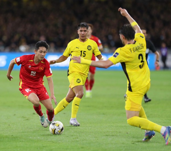 CAS hoãn phán quyết, FAM và 7 cầu thủ nhập tịch lậu chớ vội mừng: Thủ tục pháp lý bình thường CAS hoãn phán quyết, FAM và 7 cầu thủ nhập tịch lậu chớ vội mừng: Thủ tục pháp lý bình thường