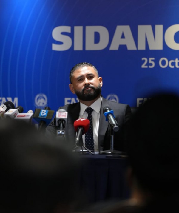 Cơ quan Liêm chính Malaysia điều tra nóng bê bối nhập tịch, FAM chịu cảnh ‘trên đe dưới búa’