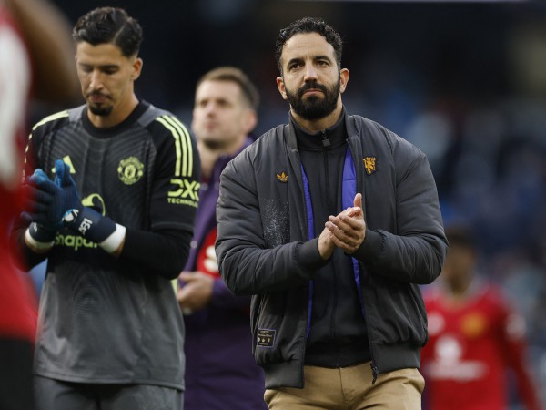 Công khai thách thức ban lãnh đạo M.U, HLV Amorim đối mặt nguy cơ sa thải