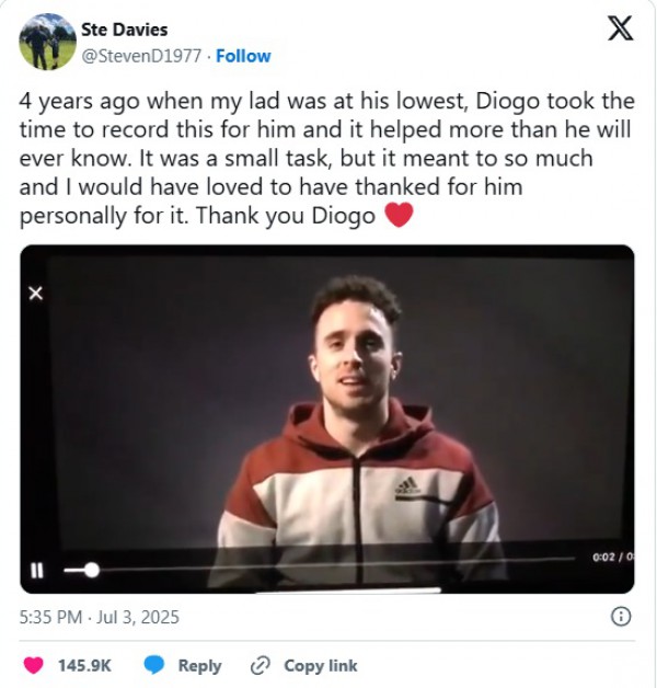 Diogo Jota và hành động rất tuyệt vời với fan mắc bệnh nặng: Sự tử tế không ồn ào Diogo Jota và hành động rất tuyệt vời với fan mắc bệnh nặng: Sự tử tế không ồn ào