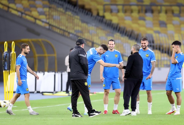 FAM sốc lớn vì hàng loạt nhà tài trợ buông tay: Không ai muốn đứng cạnh ‘kẻ’ bị FIFA phạt nặng